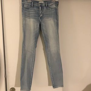 ABERCROMBIE AND FITCH Blue Jeans- Low Waisted
